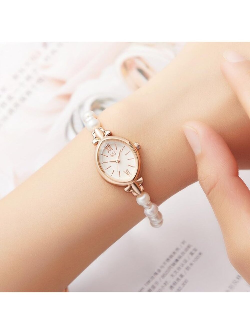 Women's Rose Gold Petite Pearl Bracelet Set Dainty Analog Quartz Wrist Watch - Picture 3 of 6